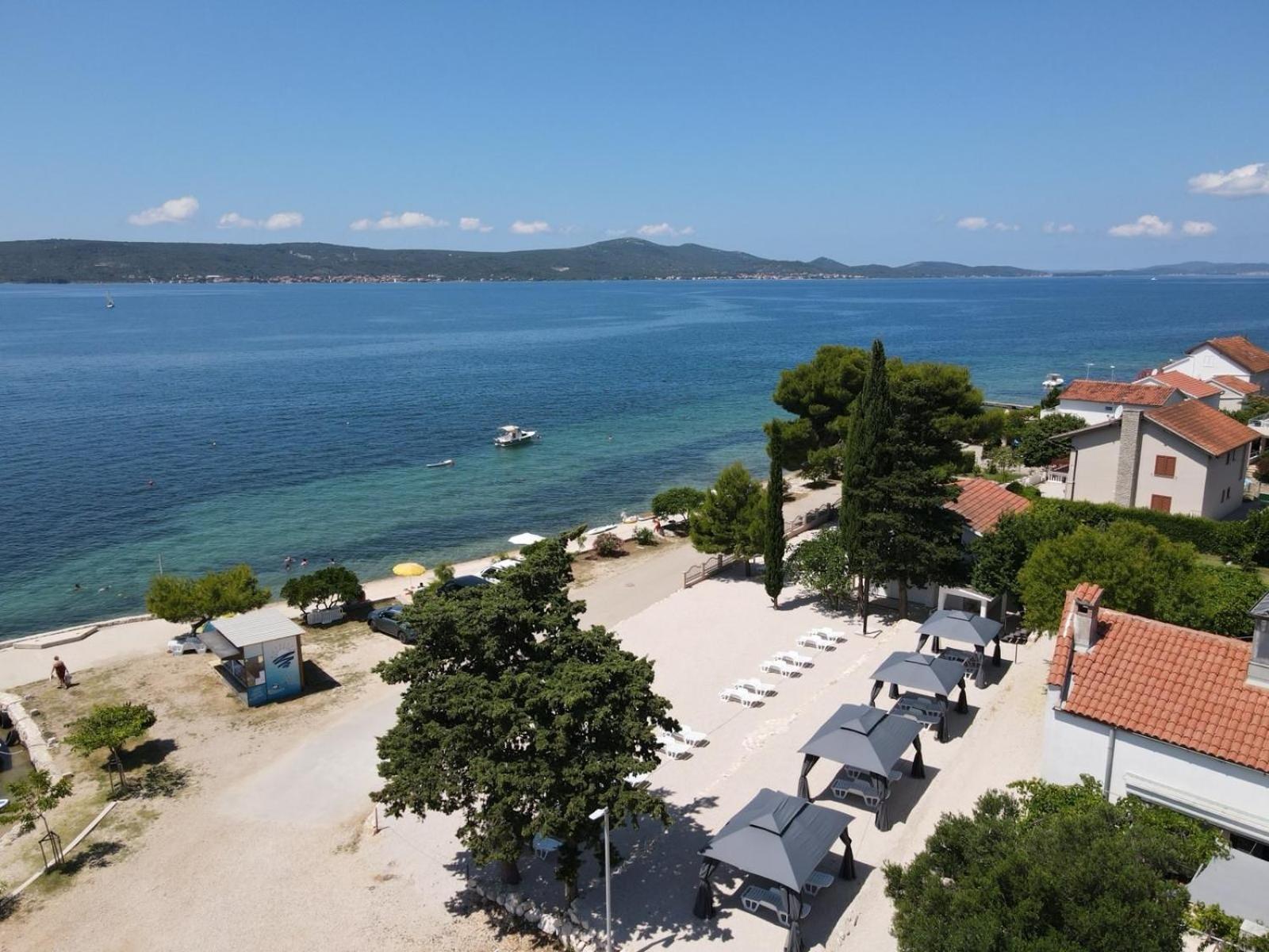5 Meters From The Sea With Private Beach - 70M2 Colibri Sunset Apartments Sveti Petar  Buitenkant foto