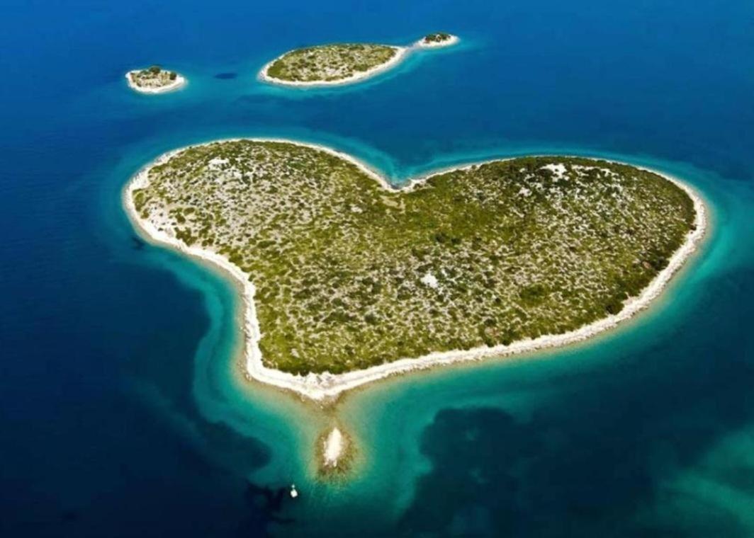 5 Meters From The Sea With Private Beach - 70M2 Colibri Sunset Apartments Sveti Petar  Buitenkant foto